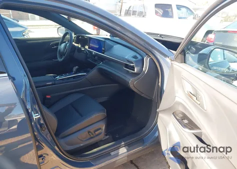 2026 Toyota Crown Xle from USA, damaged, VIN JTDAAAAF2T3043784